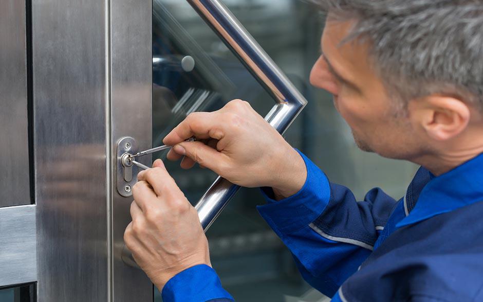 techniciens qualifiés serrurier ouverture de porte Pont-Sainte-Maxence